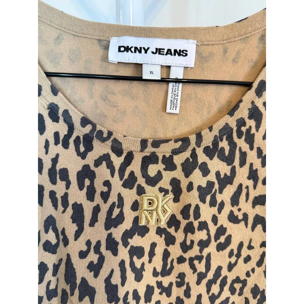 DKNY Jeans Cheetah‑Print Short‑Sleeve T‑Shirt – Size XL – NWT – $79 - Picture 2 of 3